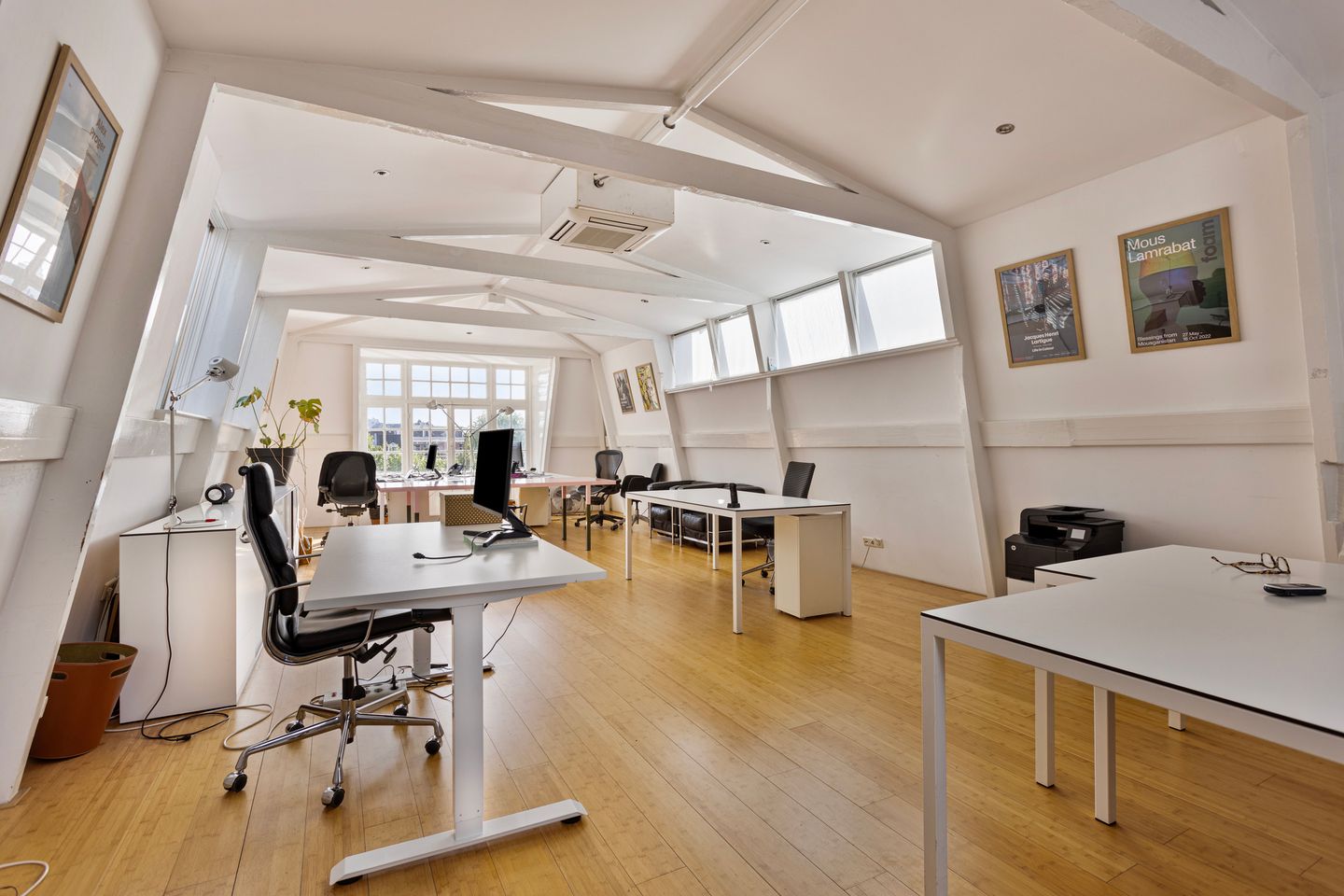 View photo 4 of Amstel 208-C