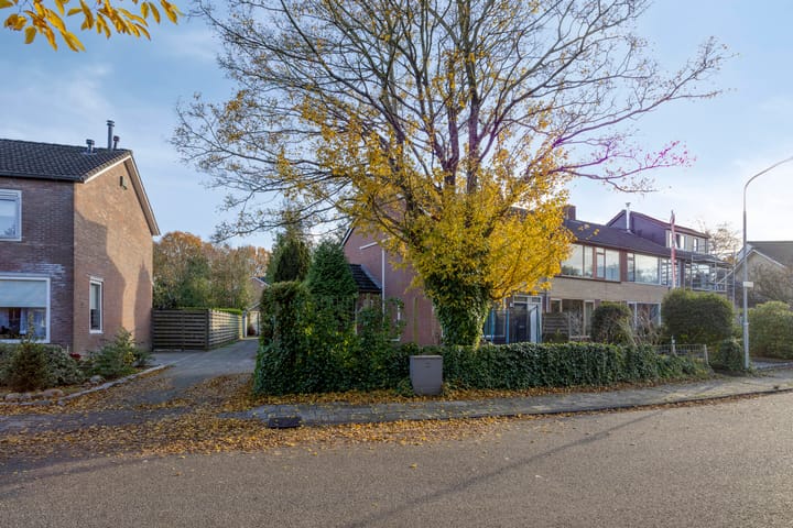 Foto 6 van Leeuwerikweg 19