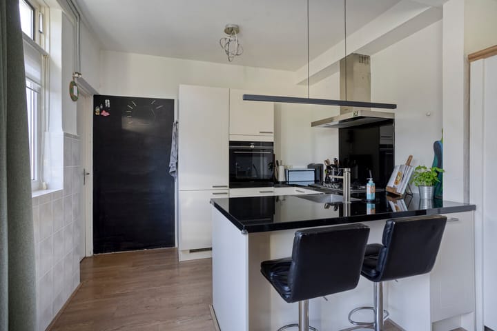 Foto 18 van Leeuwerikweg 19