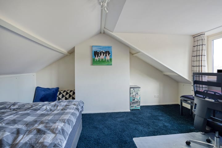 Foto 33 van Leeuwerikweg 19