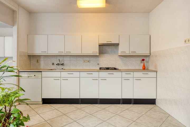 Photo 14 of Zijpendaal 28