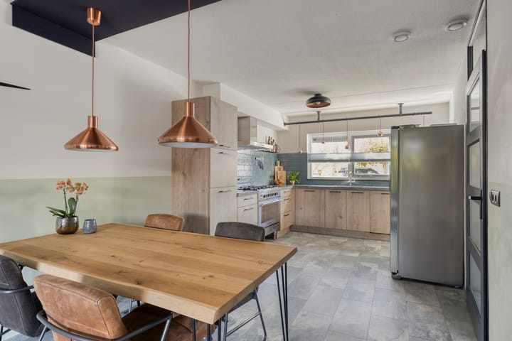 Photo 5 of Van Schaikstraat 5