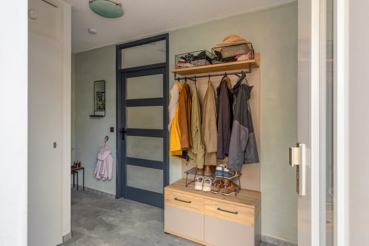 Photo 13 of Van Schaikstraat 5