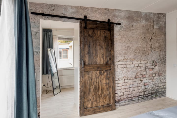 Photo 20 of Van Schaikstraat 5