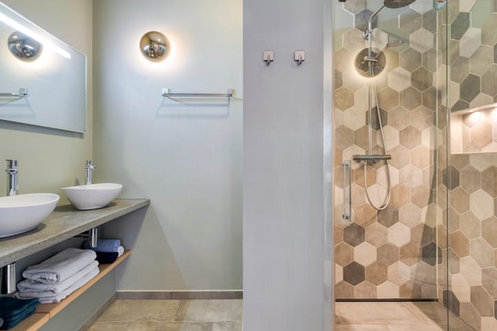 Photo 24 of Van Schaikstraat 5