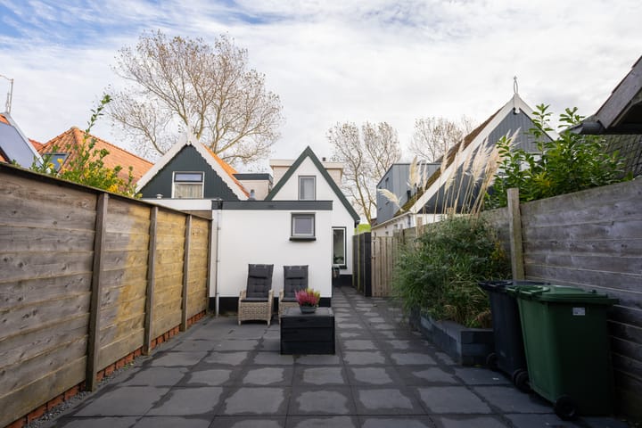 Photo 2 of De Ruyterstraat 58