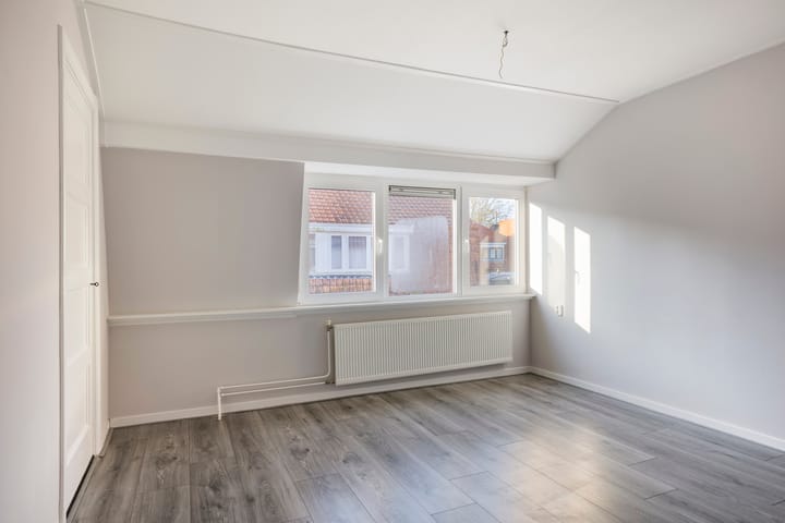 Photo 22 of Johan Willem Frisostraat 23