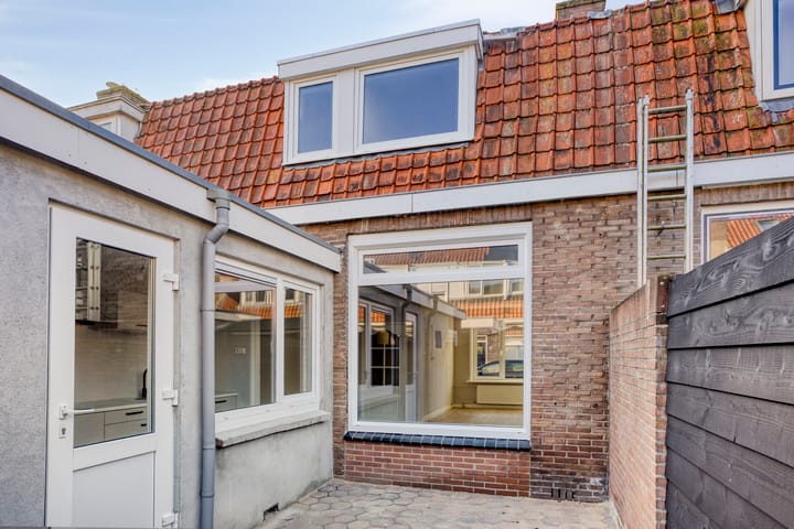 Photo 28 of Johan Willem Frisostraat 23