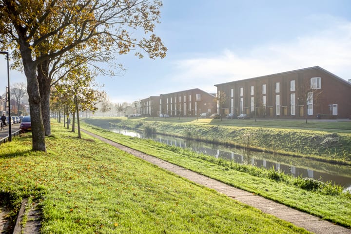 Photo 32 of Johan Willem Frisostraat 23