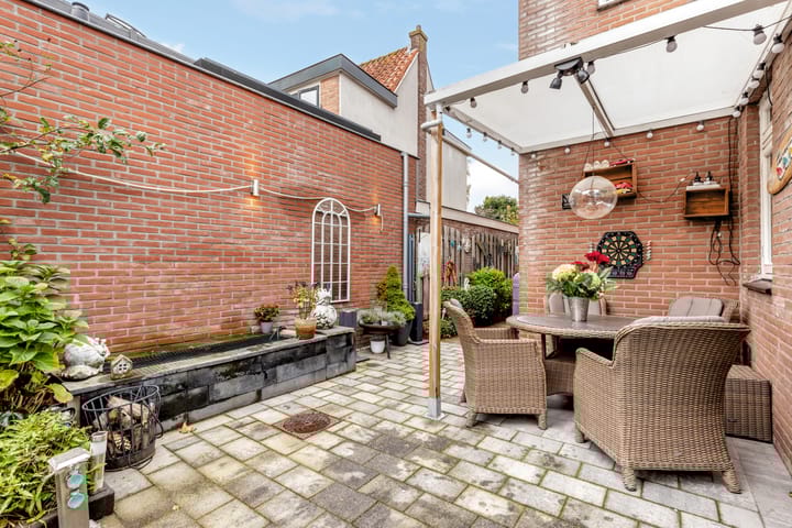 Photo 3 of Leeghwaterstraat 120