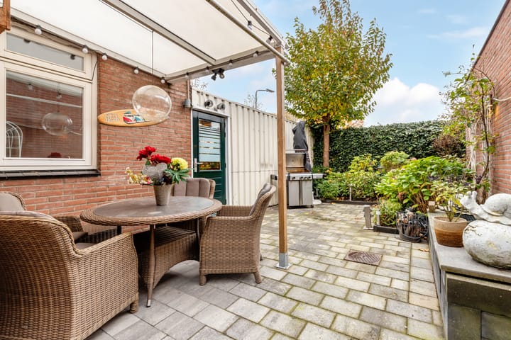 Photo 5 of Leeghwaterstraat 120