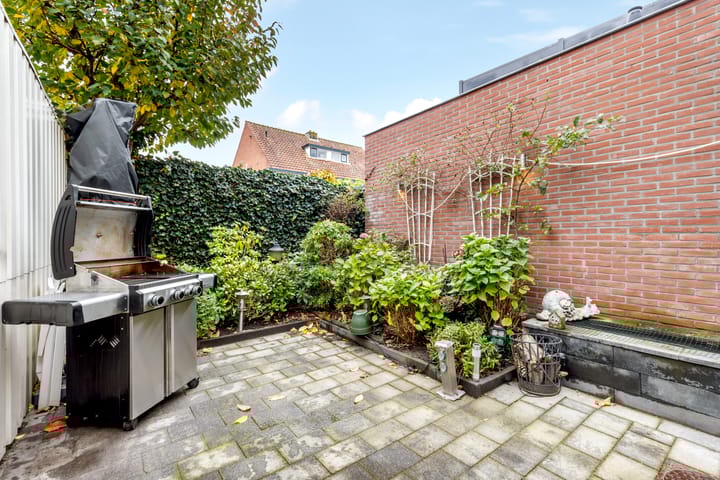 Photo 6 of Leeghwaterstraat 120