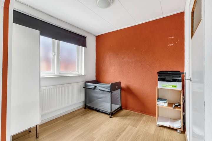 Photo 21 of Leeghwaterstraat 120