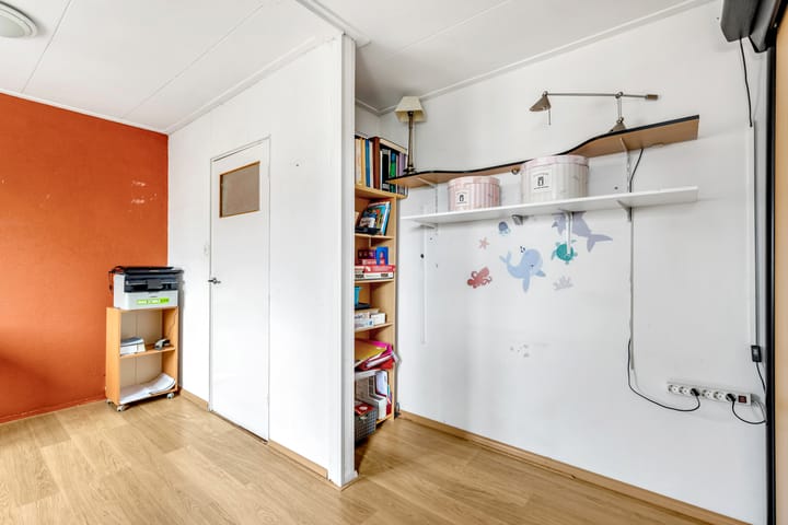 Photo 23 of Leeghwaterstraat 120