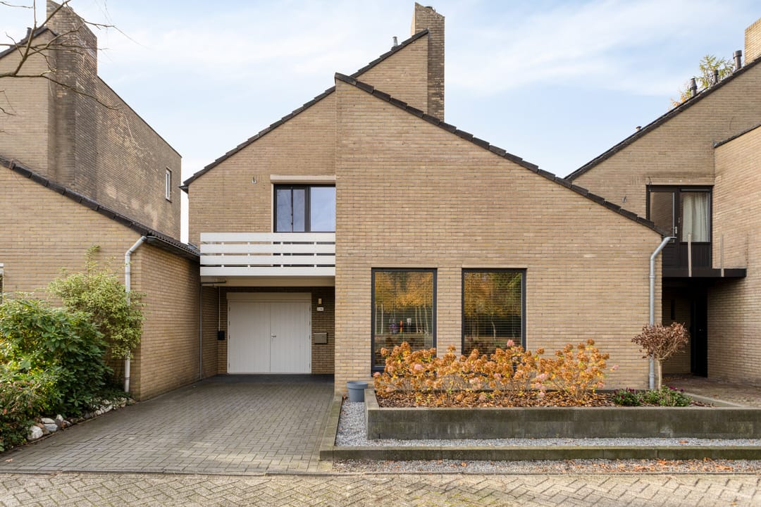 Photo 2 of Landschrijversveld 115
