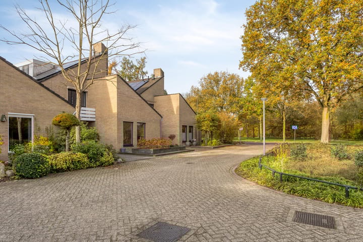 Photo 3 of Landschrijversveld 115