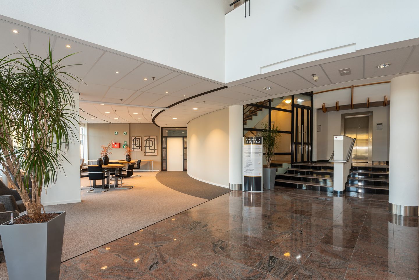 Bekijk foto 4 van Hengelosestraat 581-583