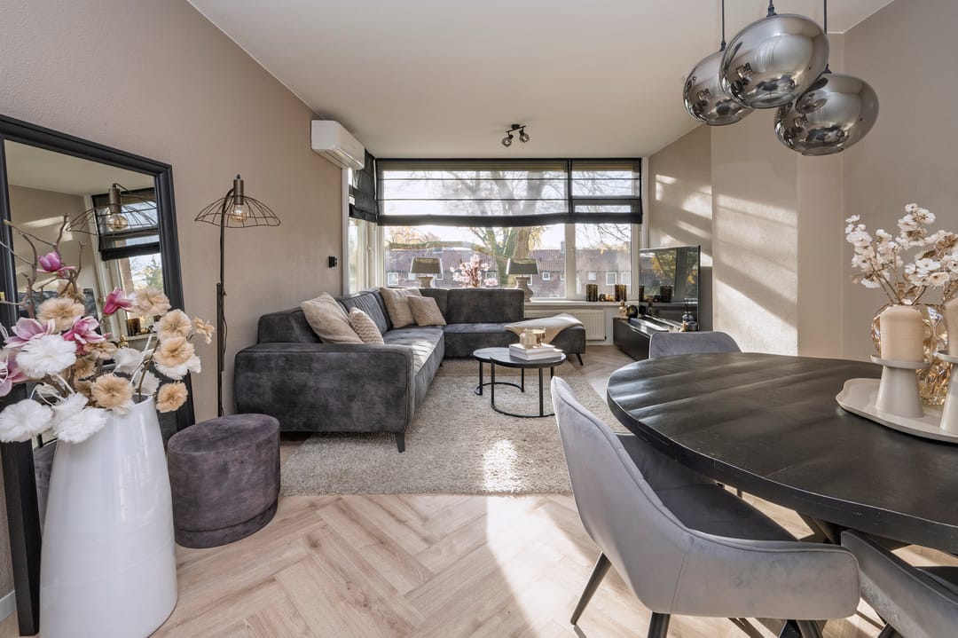 Photo 2 of Vogelplantsoen 9