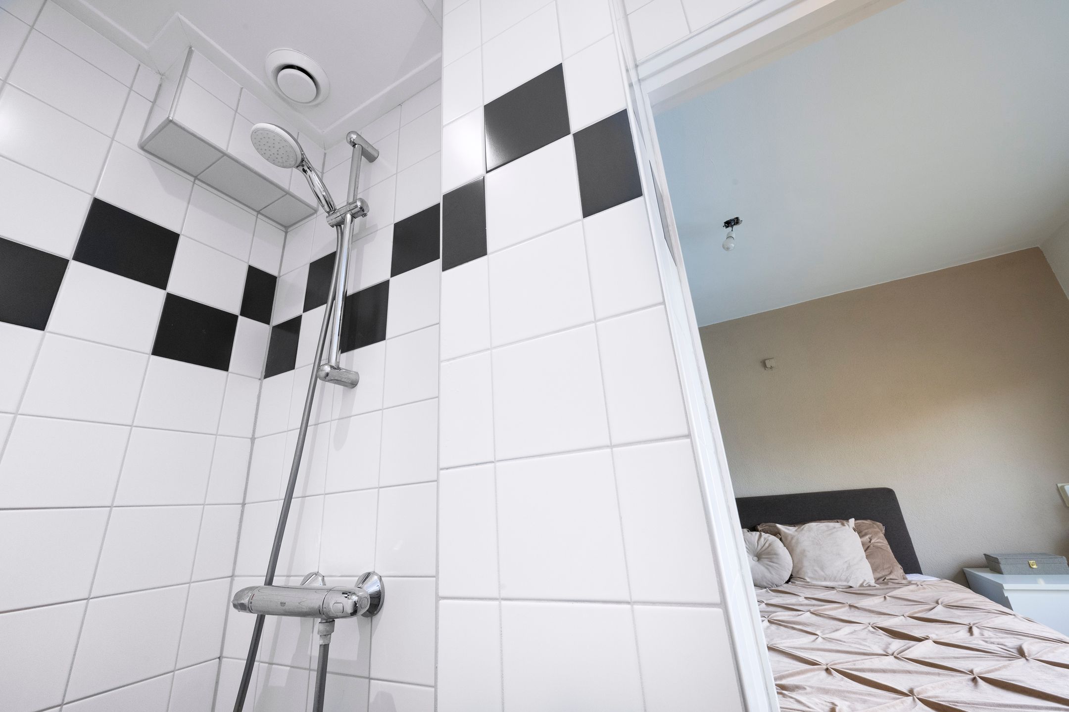 Photo 12 of Vogelplantsoen 9