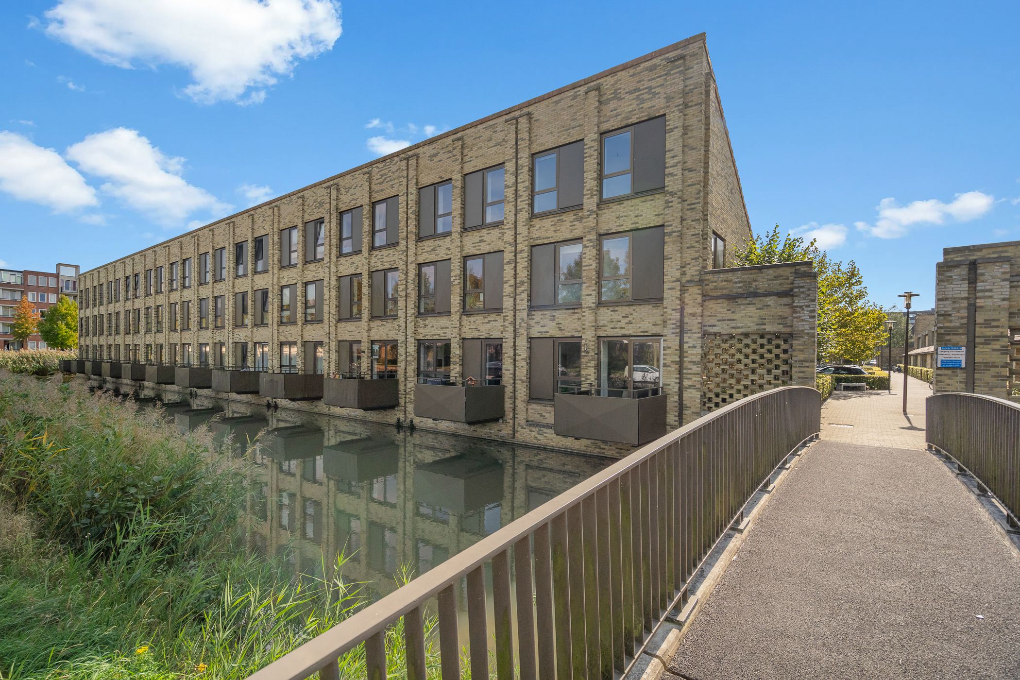 Photo 51 of Edmond Audranstraat 31