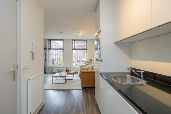 Photo 3 of Ten Katestraat 63-1