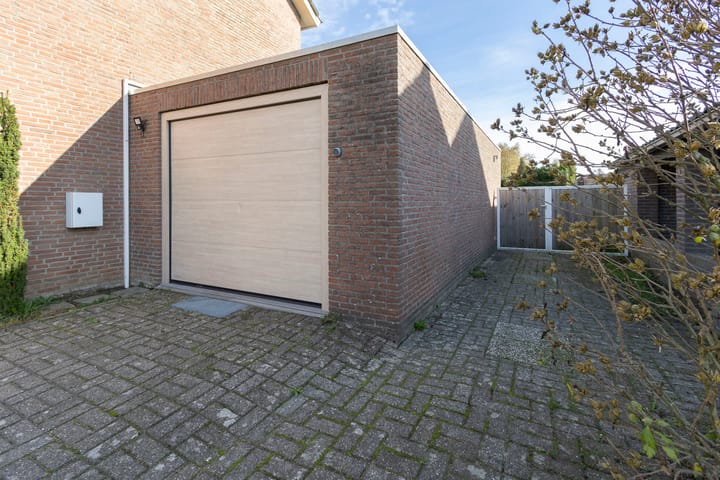 Photo 43 of Industrieweg 4