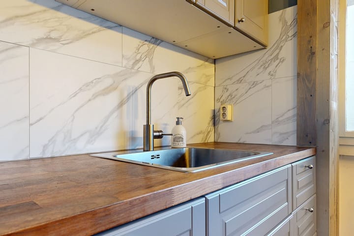 Photo 10 of Plutostraat 134