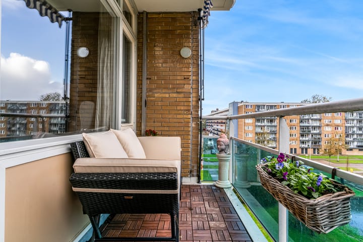 Photo 19 of Plutostraat 134