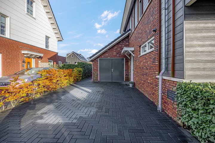 Photo 50 of Piet Romboutlaan 84