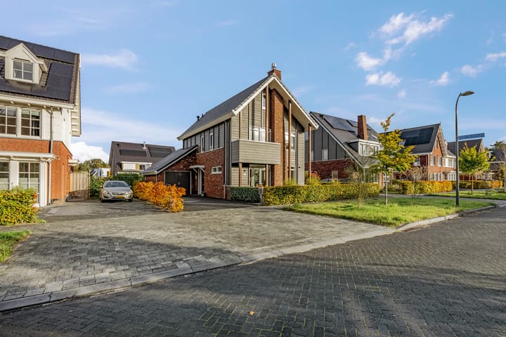 Photo 53 of Piet Romboutlaan 84