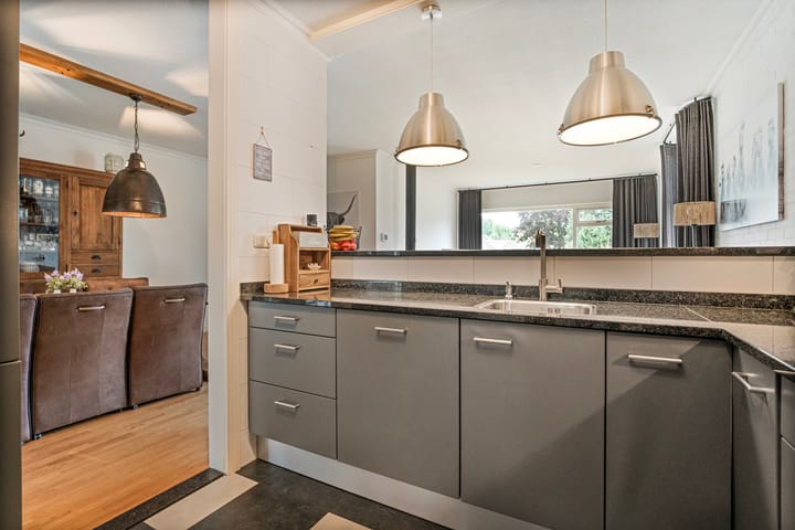 Photo 21 of Wilgenstraat 10