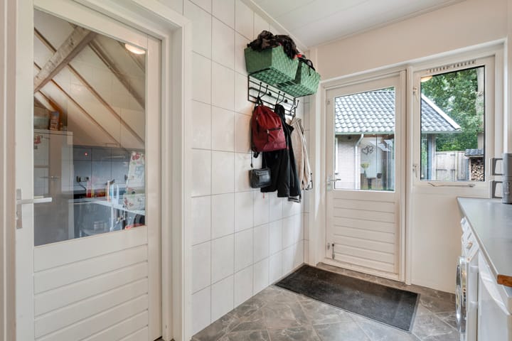 Photo 24 of Wilgenstraat 10