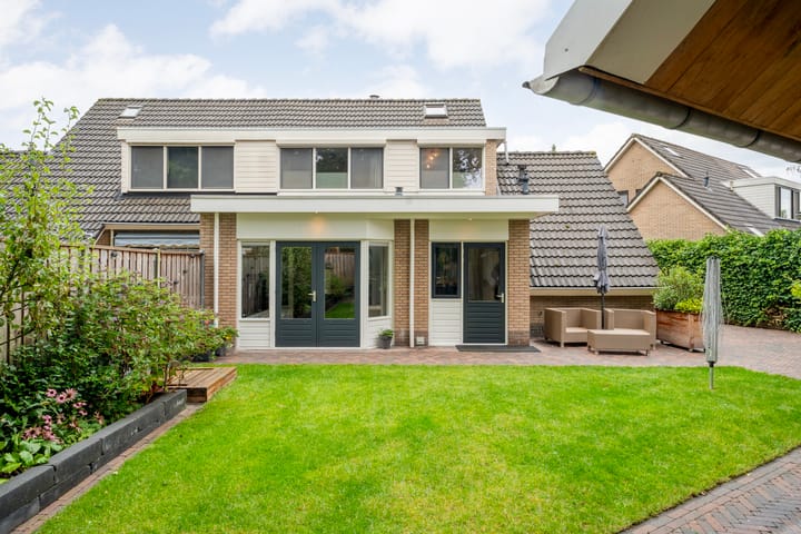 Photo 37 of Wilgenstraat 10