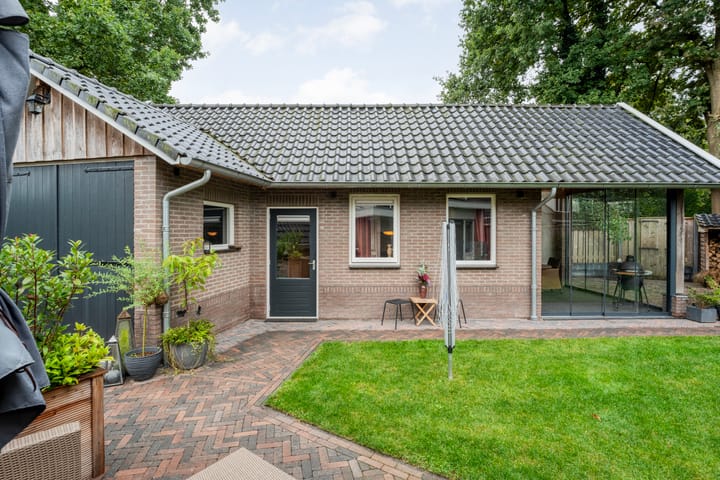 Photo 52 of Wilgenstraat 10