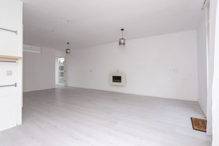 Photo 12 of De Veste 17 13