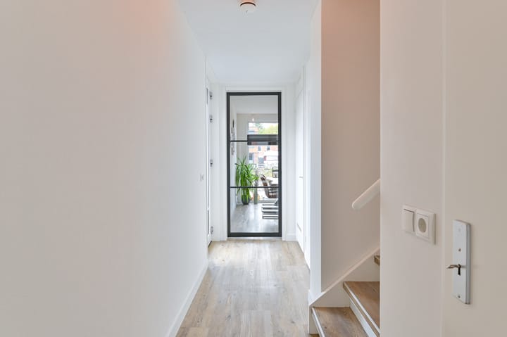 Foto 9 van Hazelaarwal 19