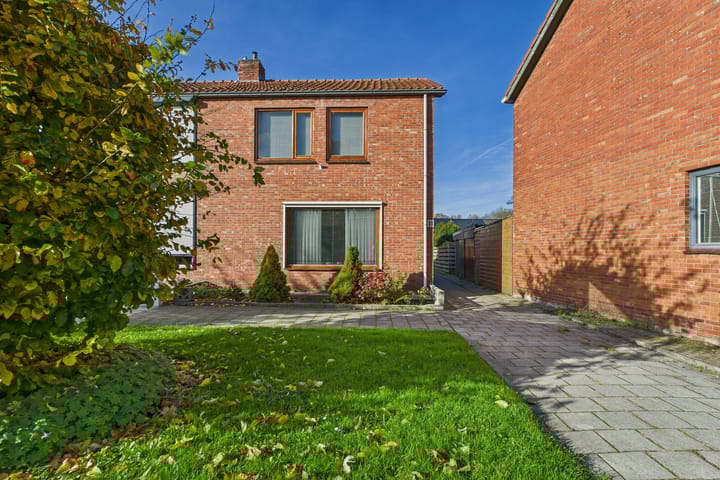 Photo 3 of Oranjestraat 11