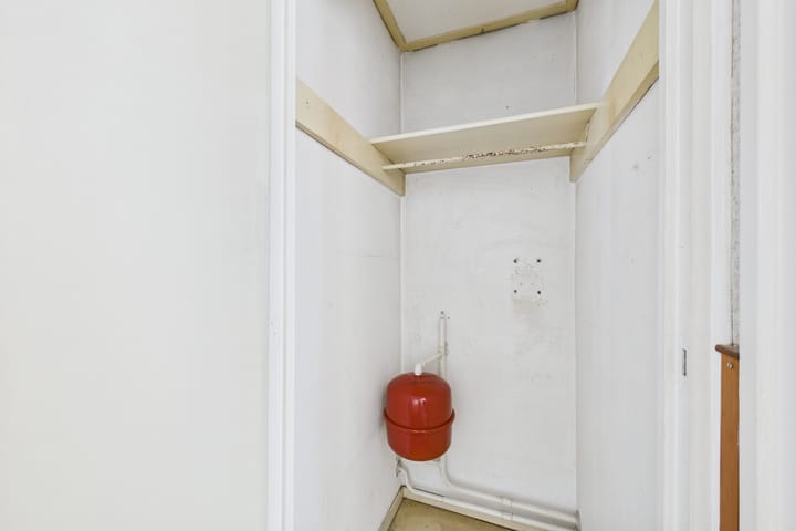 Photo 26 of Oranjestraat 11