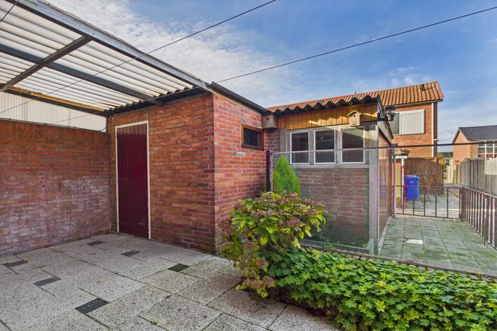 Photo 30 of Oranjestraat 11