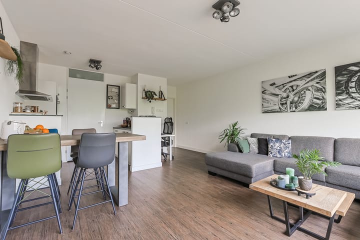 Photo 12 of Vijverhof 81