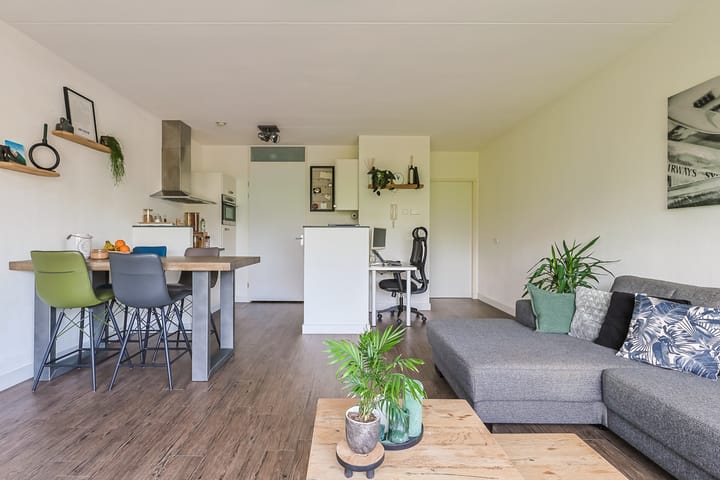 Photo 13 of Vijverhof 81