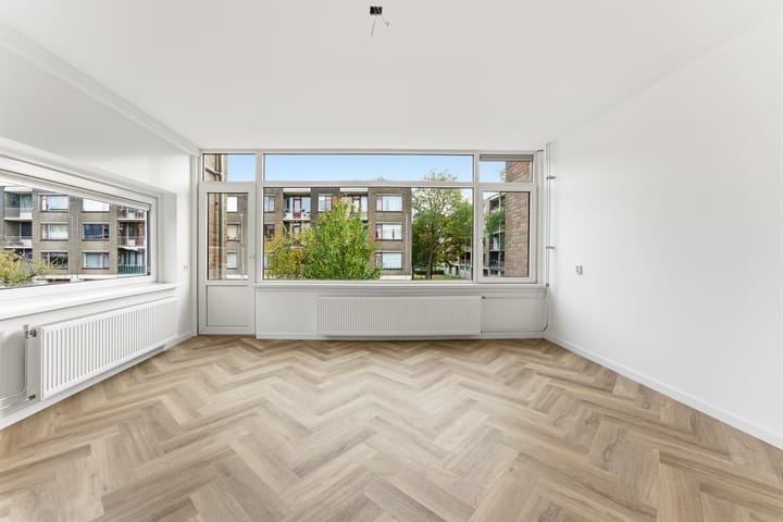 Photo 3 of Groen van Prinstererweg 41