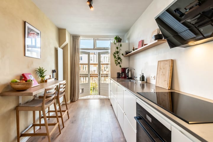 Foto 3 van Bloys van Treslongstraat 36-2