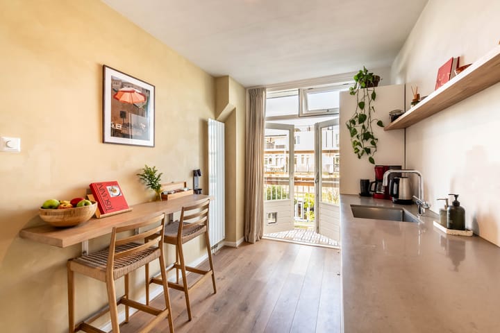 Foto 18 van Bloys van Treslongstraat 36-2