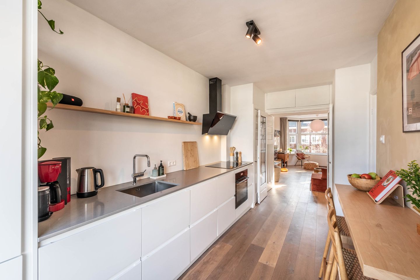 Photo 20 of Bloys van Treslongstraat 36-2