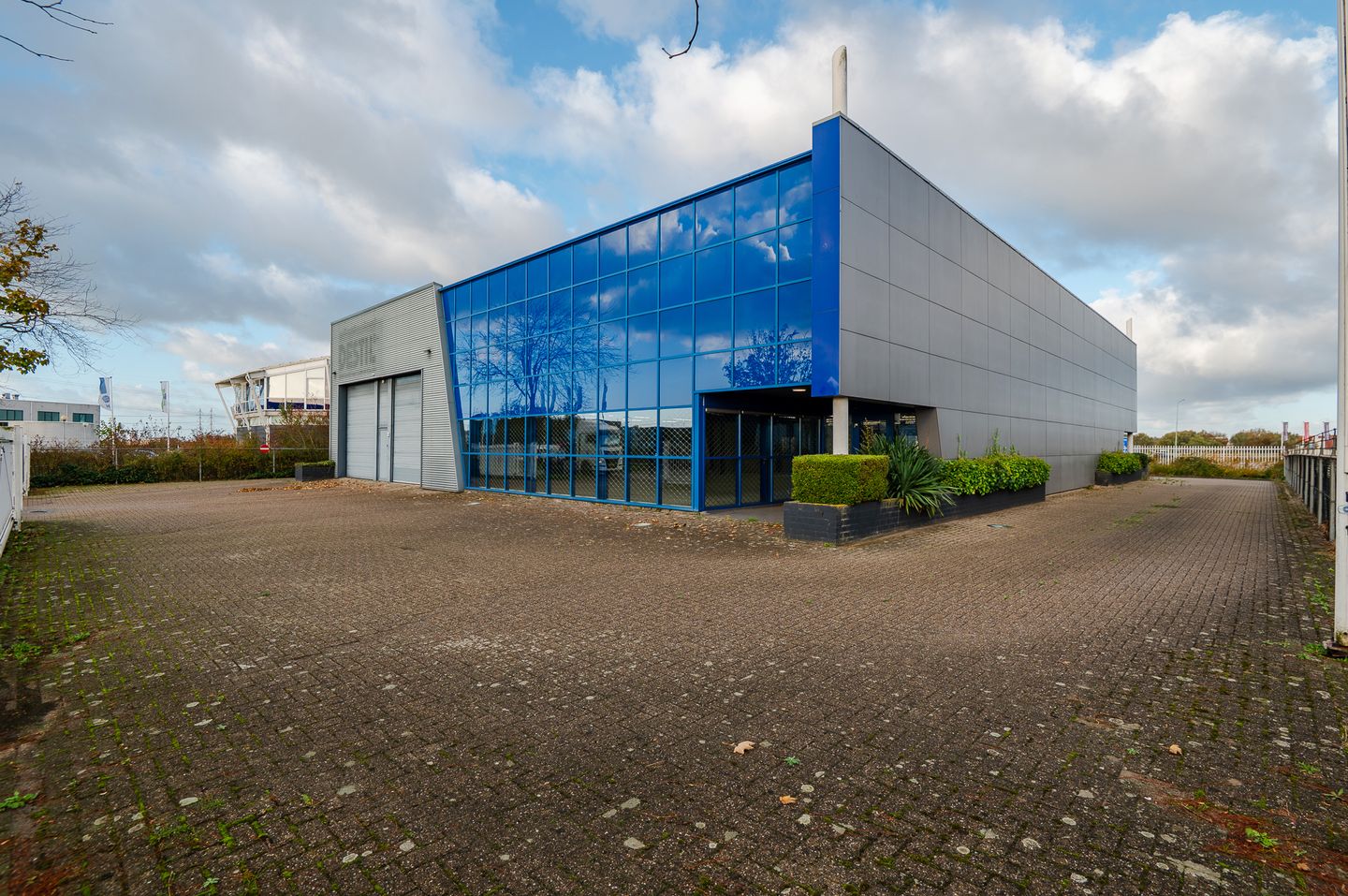 Bekijk foto 4 van Amundsenweg 21