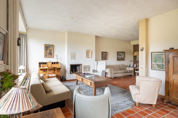 Foto 8 van van Limburg Stirumlaan 11