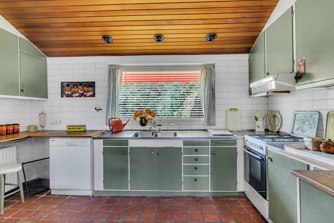 Photo 17 of van Limburg Stirumlaan 11