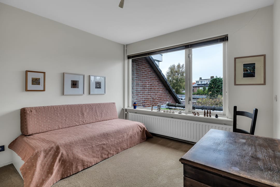 Photo 22 of van Limburg Stirumlaan 11