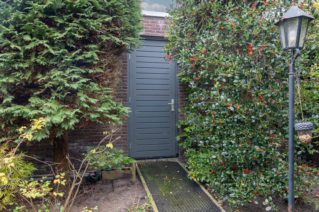 Photo 32 of van Limburg Stirumlaan 11